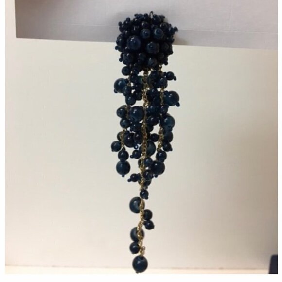 Women’s Oscar De La Renta,Azure Beaded Cascade ClipOn Earrings-4”.NavyBlue/Gold. - Picture 3 of 13